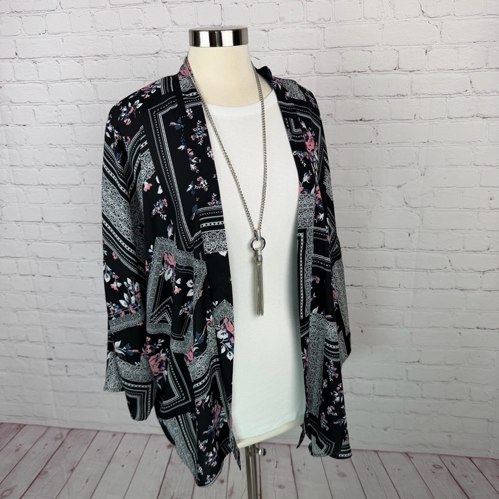 Laurie Felt Black Floral Boho Kimono XL Art Nouveau, Romantic, Ethereal